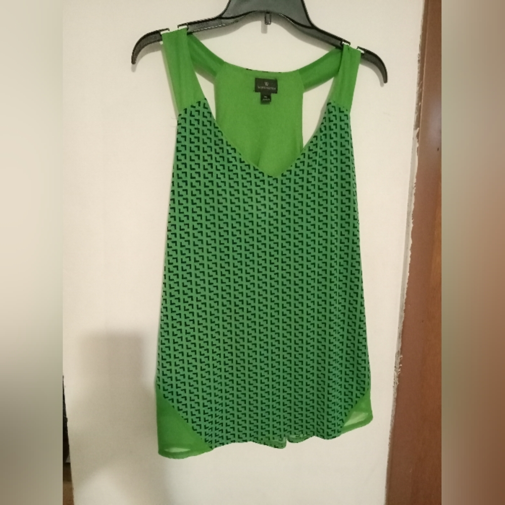 Worthington green and black sleeveless shirt